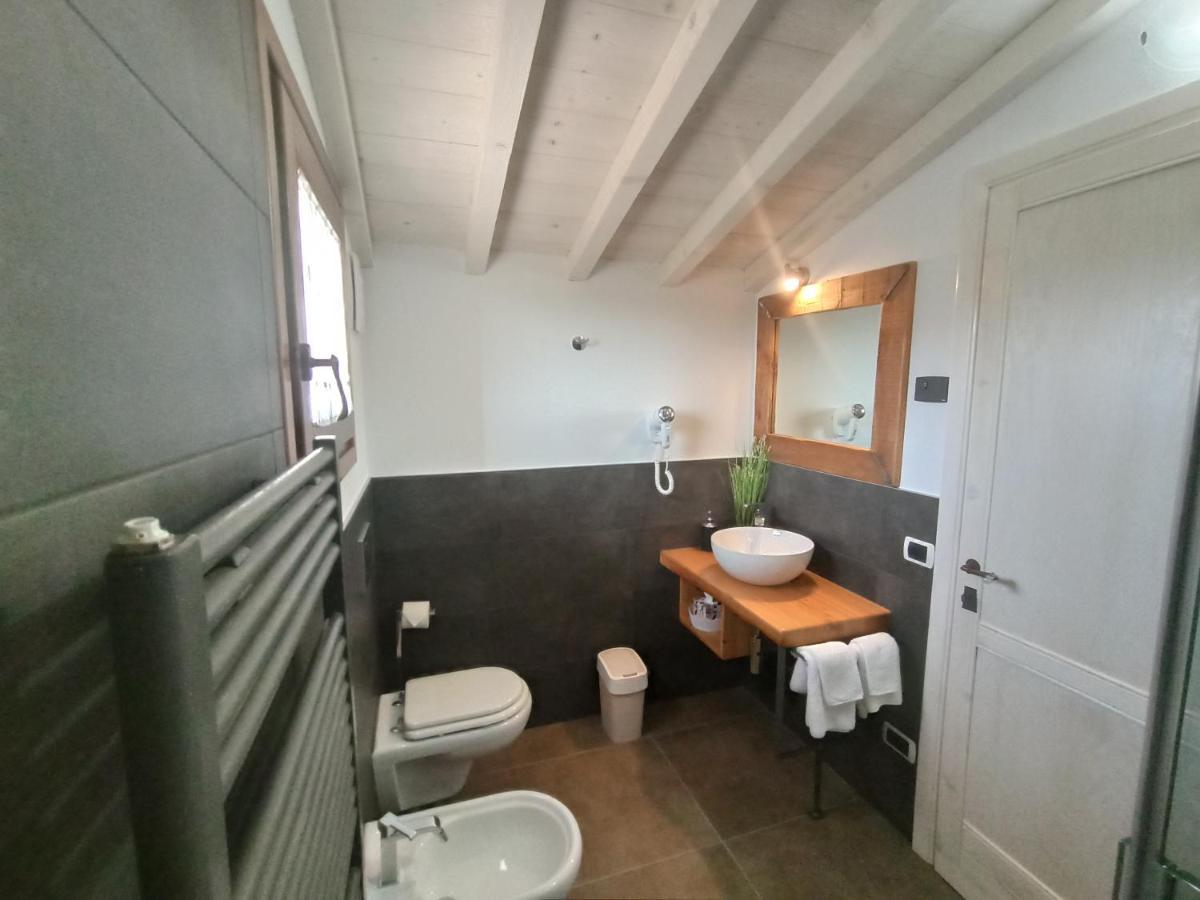 Le Zampolle B & B Colà Eksteriør billede