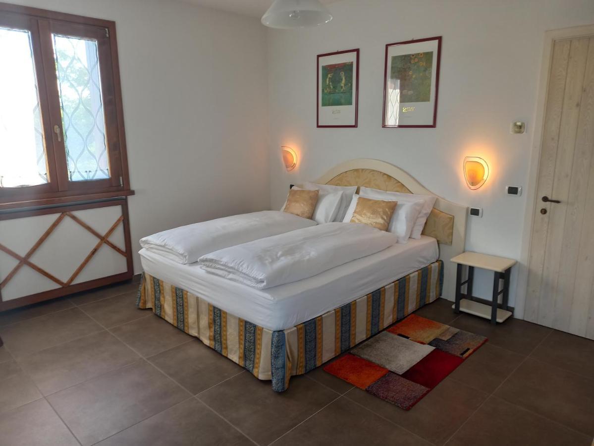 Le Zampolle B & B Colà Eksteriør billede